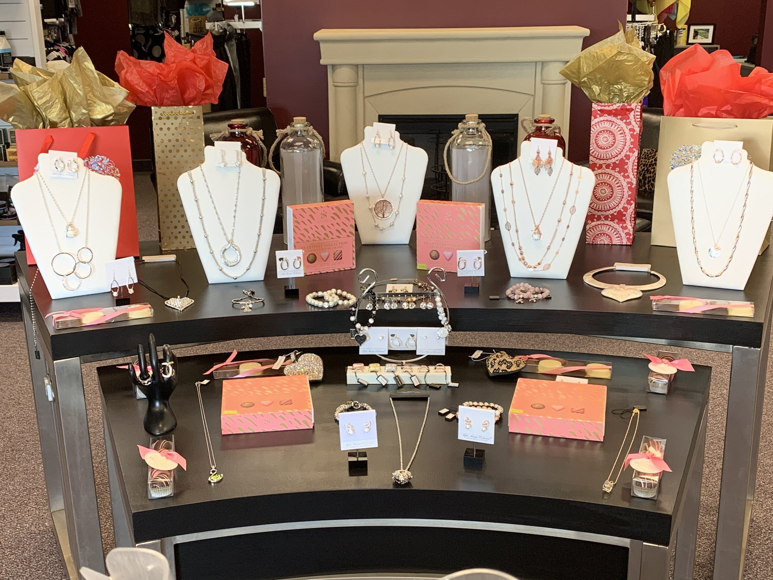 a store's jewelries on display